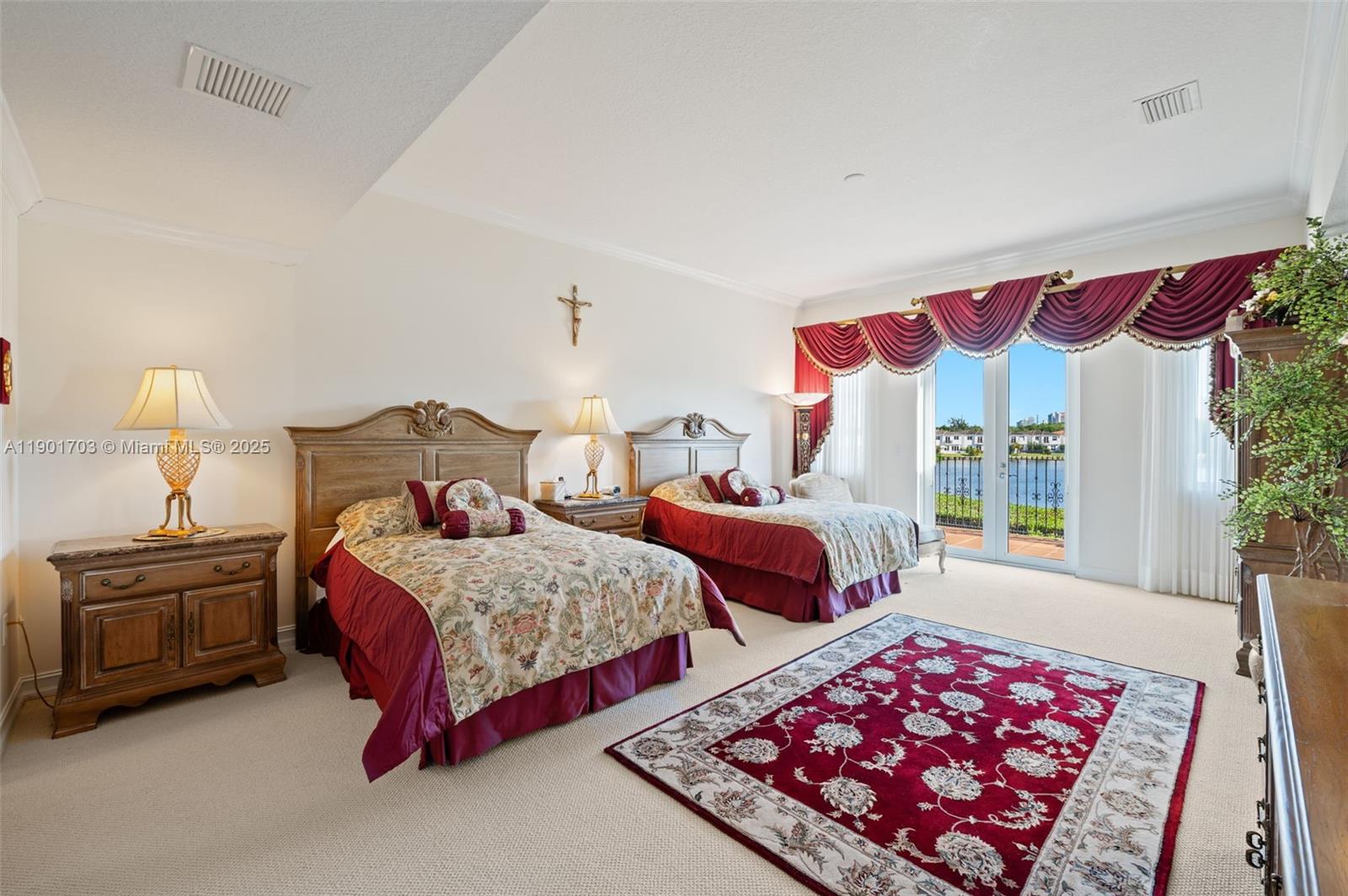 AVENTURA LAKES PHASE 1 - Residential