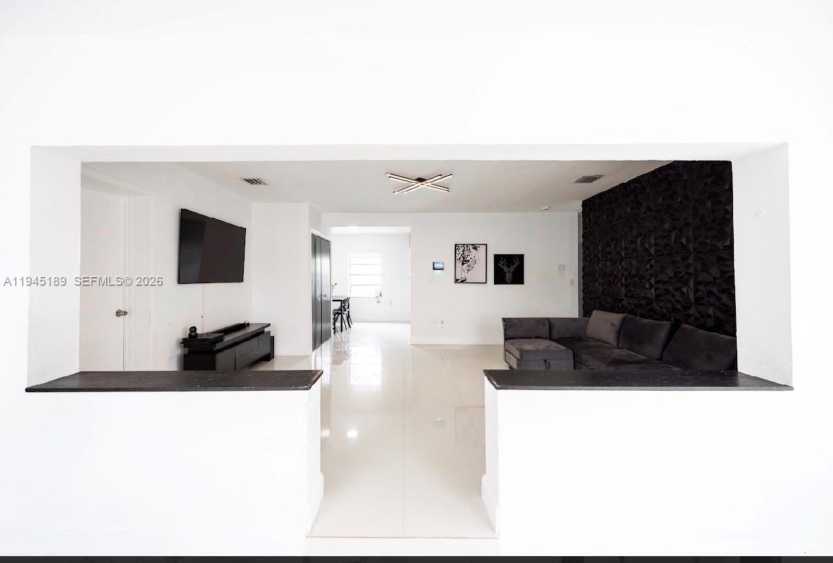 KENSINGTON 1ST ADDN - Residential