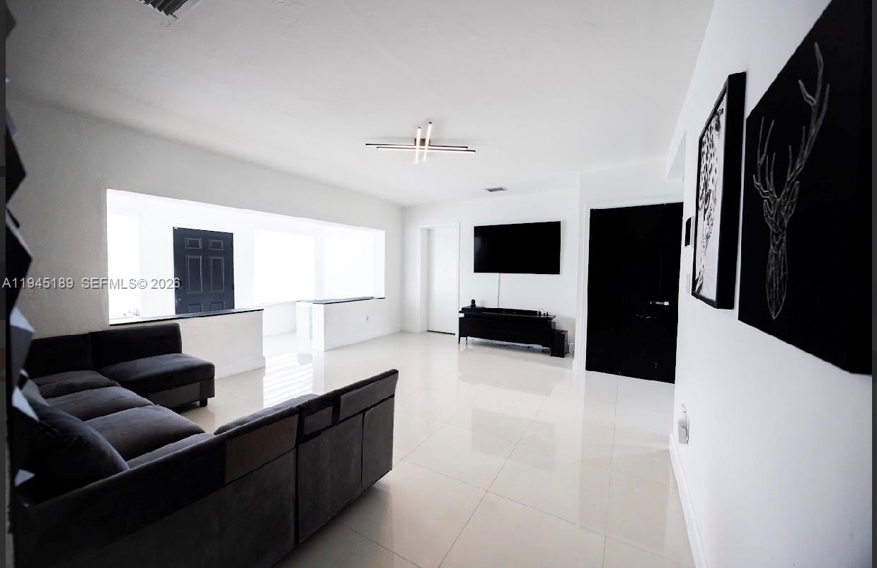 KENSINGTON 1ST ADDN - Residential