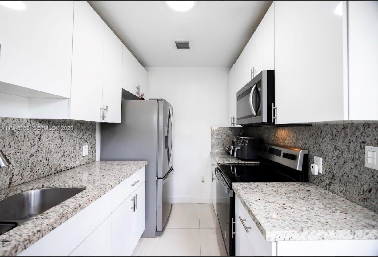 KENSINGTON 1ST ADDN - Residential