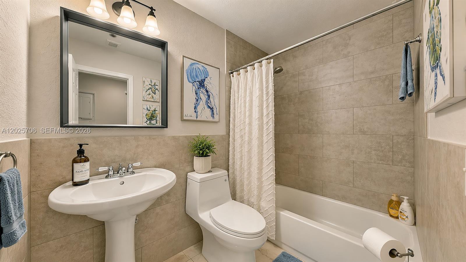 TOWNHOMES OF AUDUBON SOUT - Residential