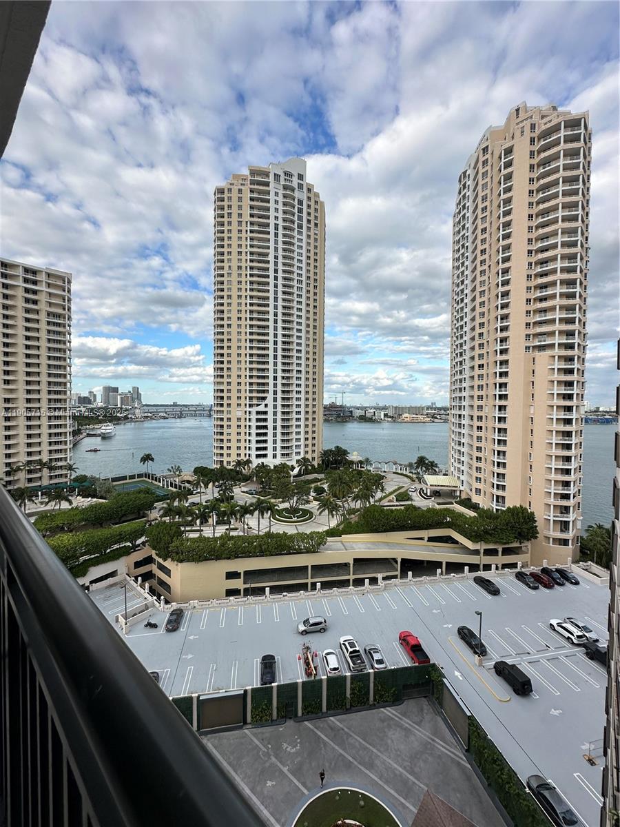 BRICKELL KEY II CONDO - Residential