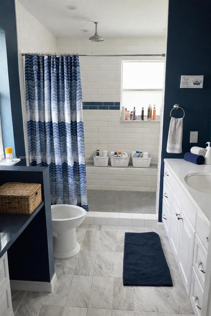 MELODY MANOR - Residential