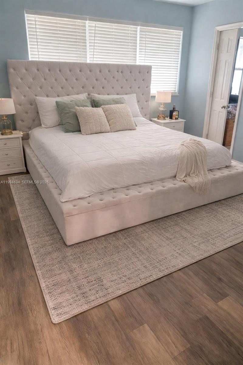 MELODY MANOR - Residential