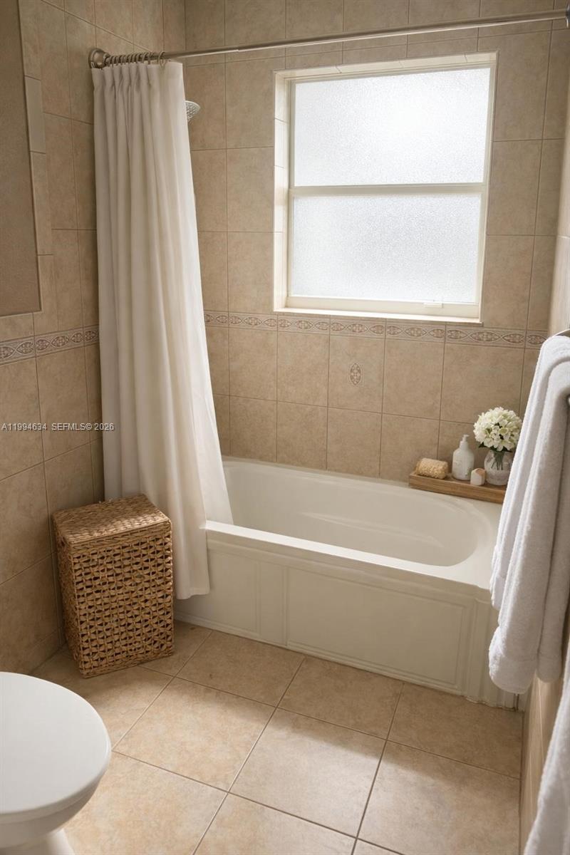 MELODY MANOR - Residential