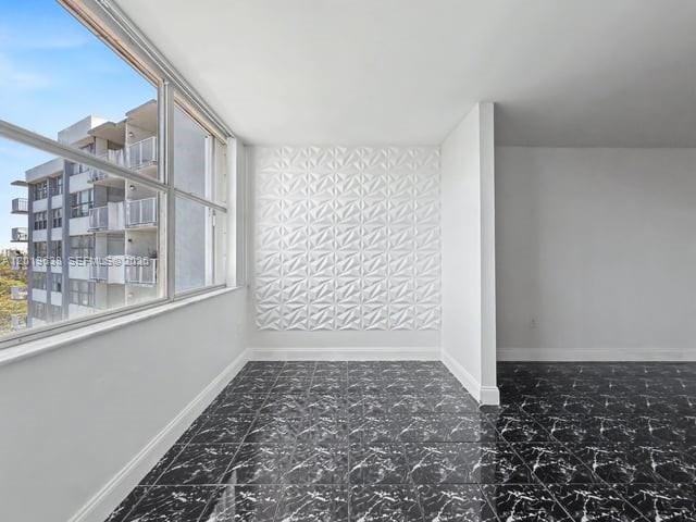 WILSHIRE CONDO - Residential
