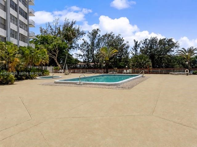 WILSHIRE CONDO - Residential