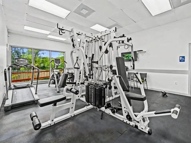 WILSHIRE CONDO - Residential
