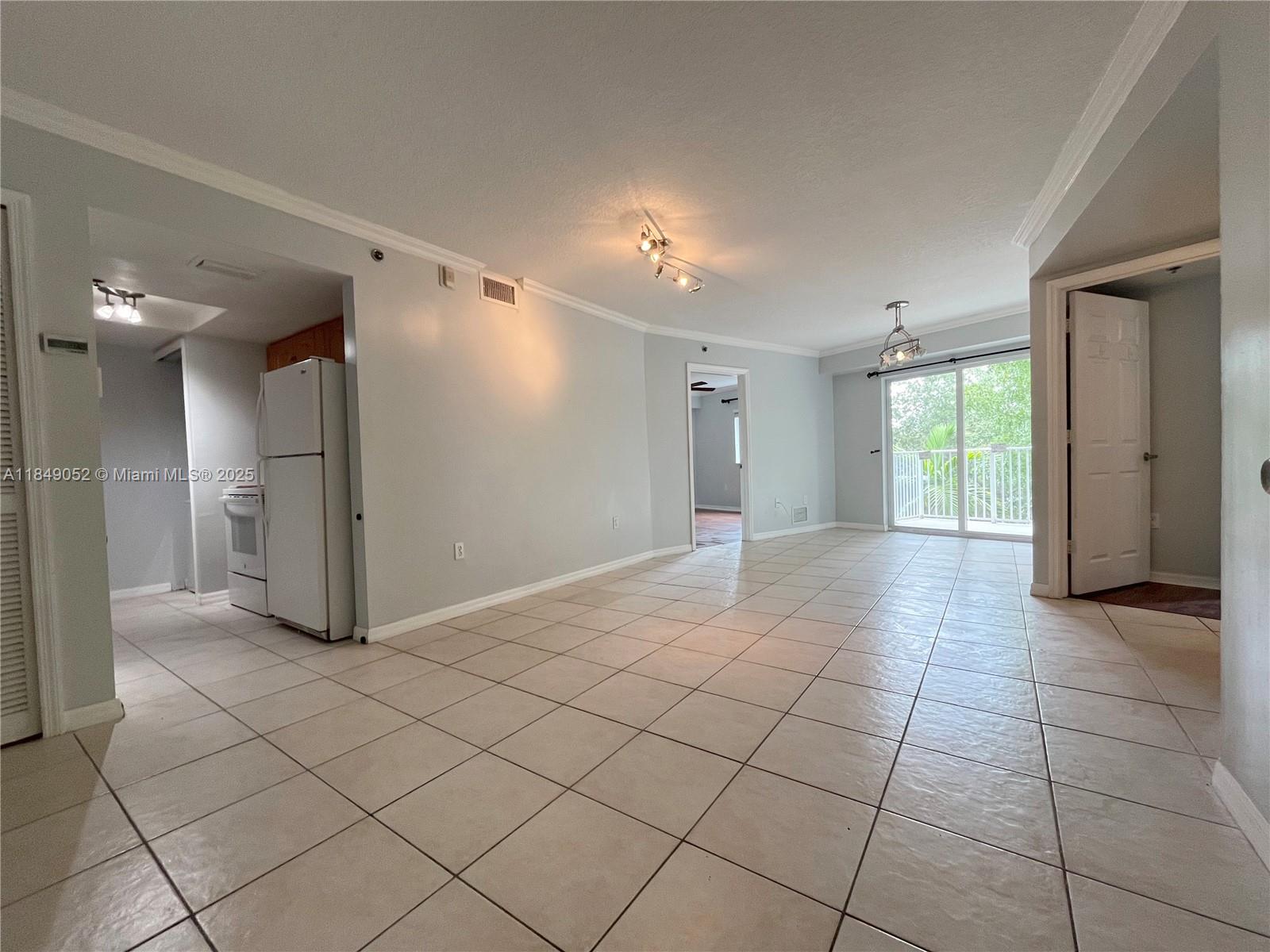 2415 NW 16th St Rd 303-1