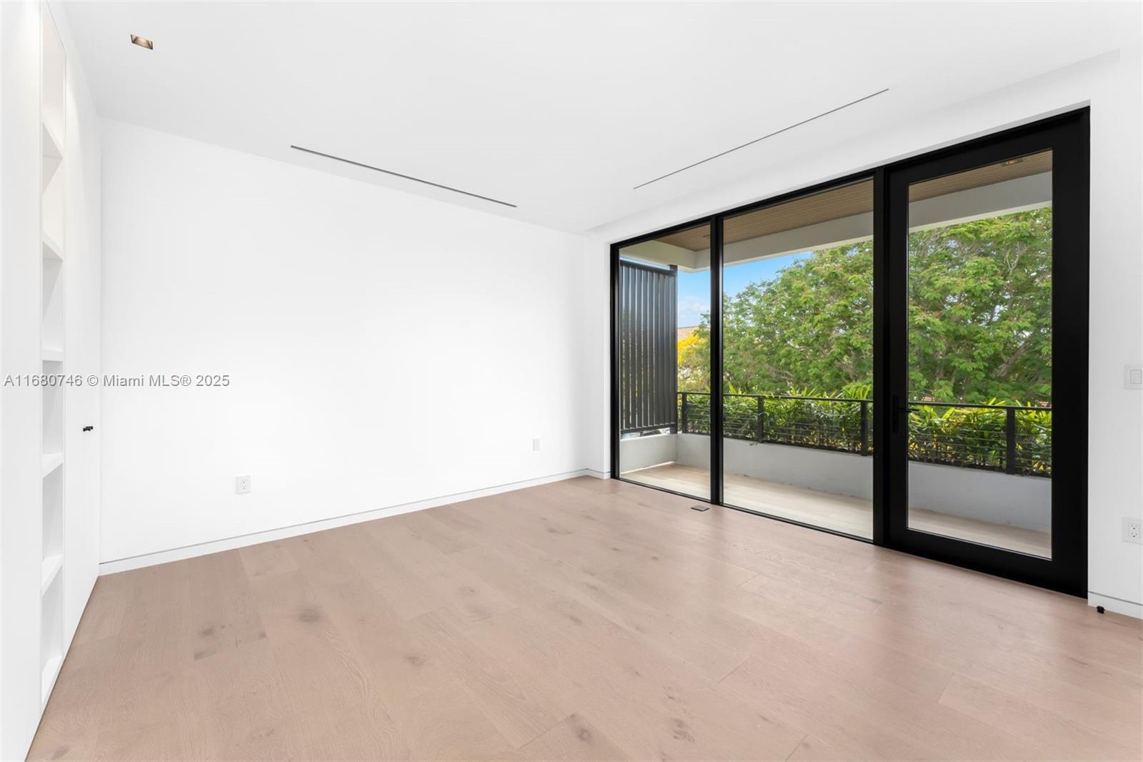 BISCAYNE KEY ESTATES - Residential