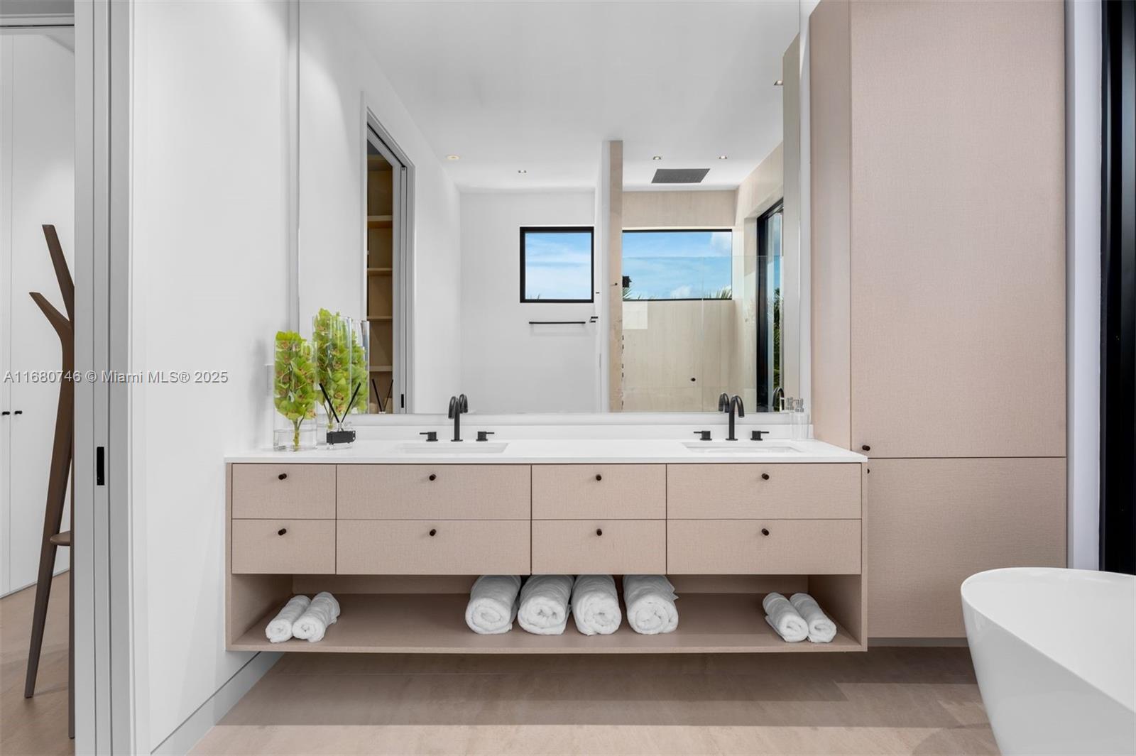 BISCAYNE KEY ESTATES - Residential