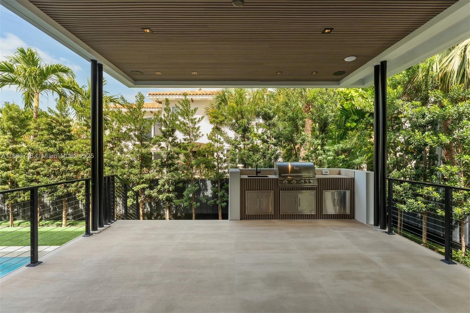 BISCAYNE KEY ESTATES - Residential