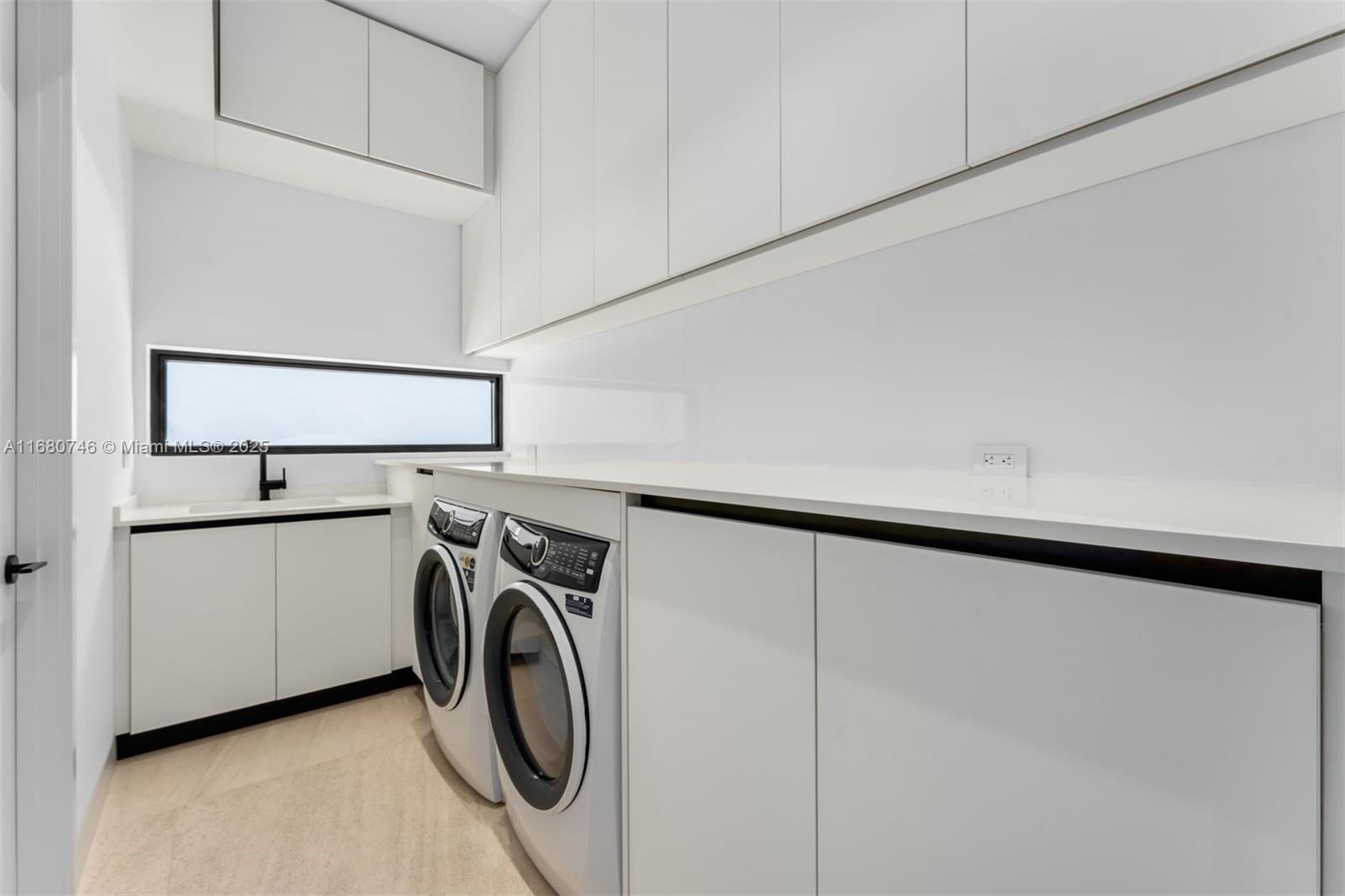 BISCAYNE KEY ESTATES - Residential