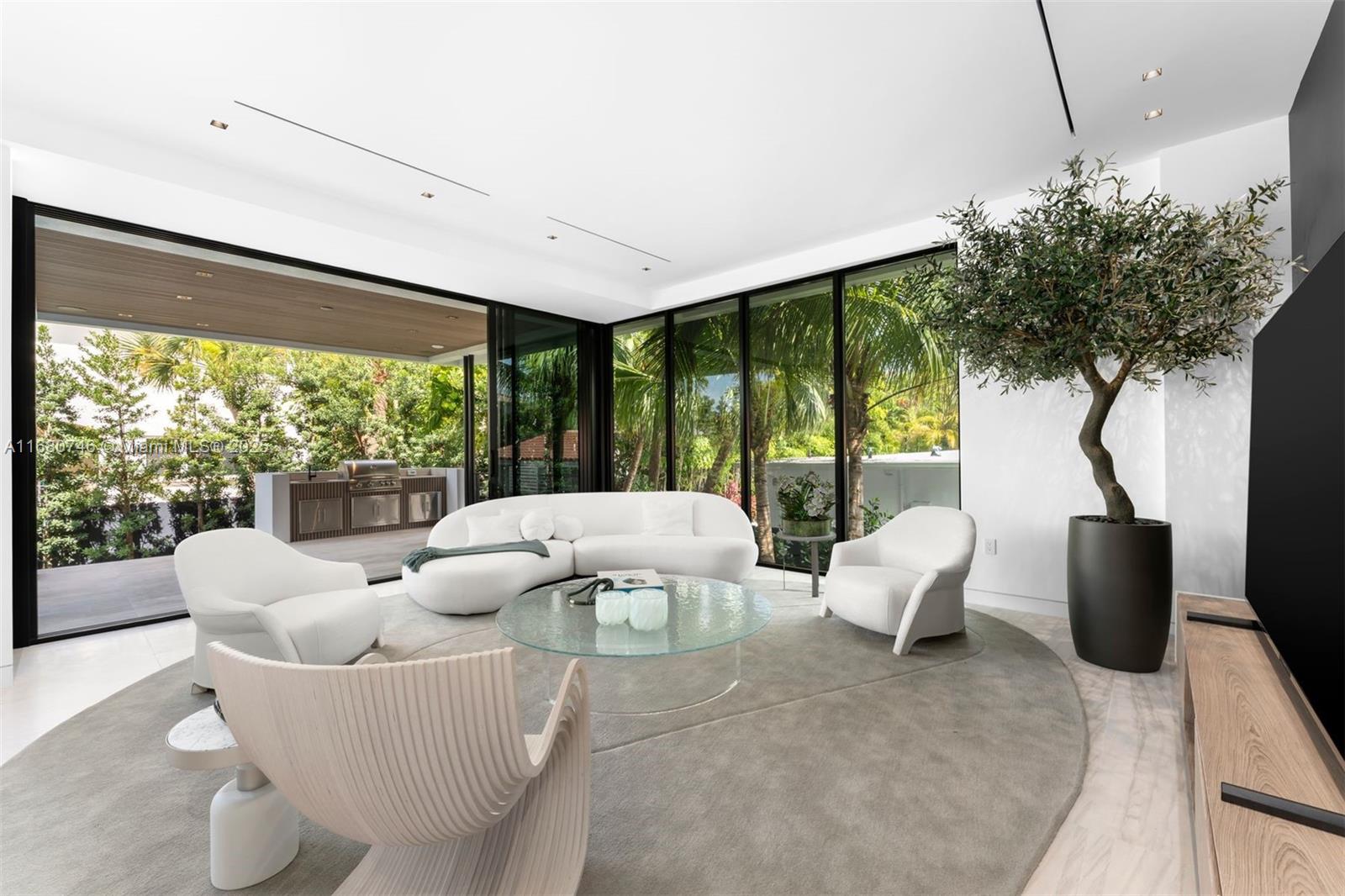 BISCAYNE KEY ESTATES - Residential