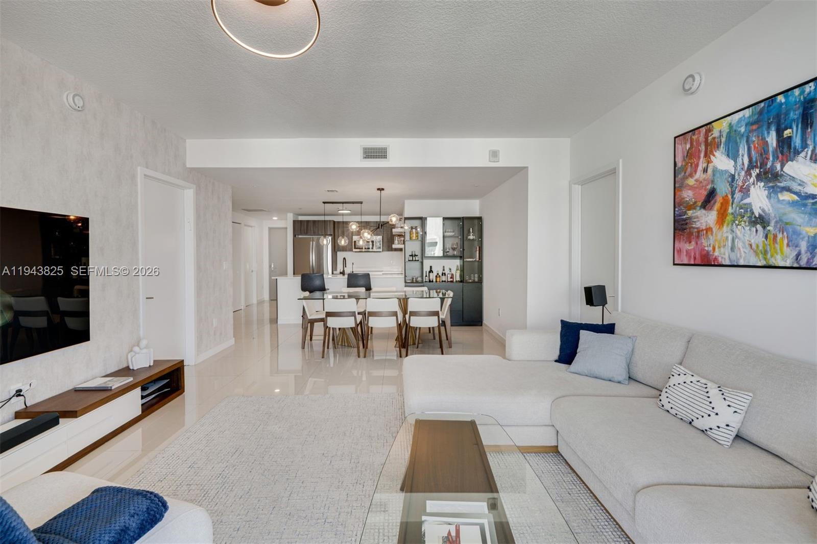 ARIA ON THE BAY CONDO - Residential