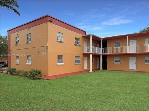 1245 W 24th St 108 Hialeah FL 33010