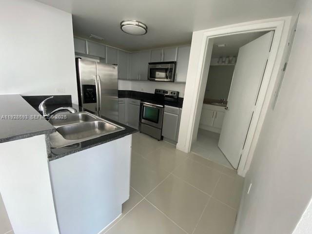 TERRAZAS RIVERPARK VILLAG - Residential