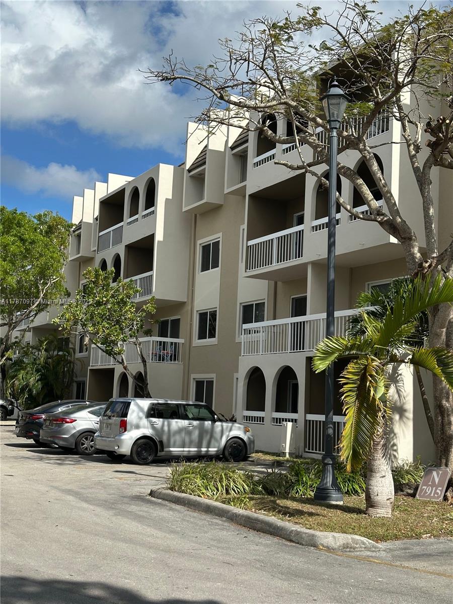 7850 Camino Real Real O-302, Miami, Broward County, Florida - 1 Bedrooms  
1 Bathrooms - 