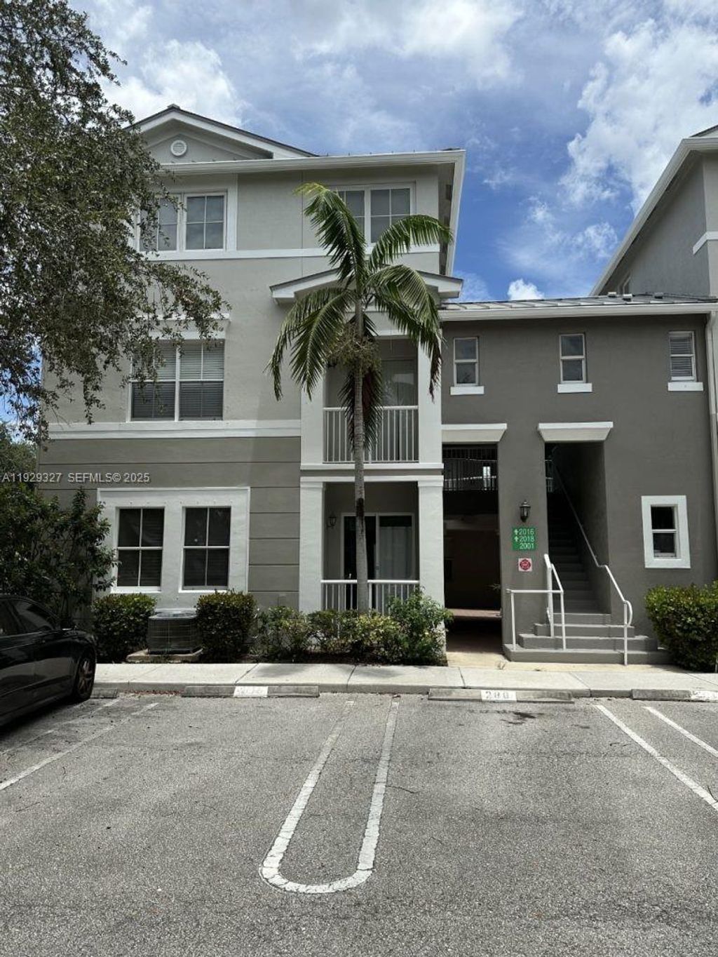 Photo of 2016 Shoma Dr #2016, Royal Palm Beach, FL 33414 (MLS # A11929327)