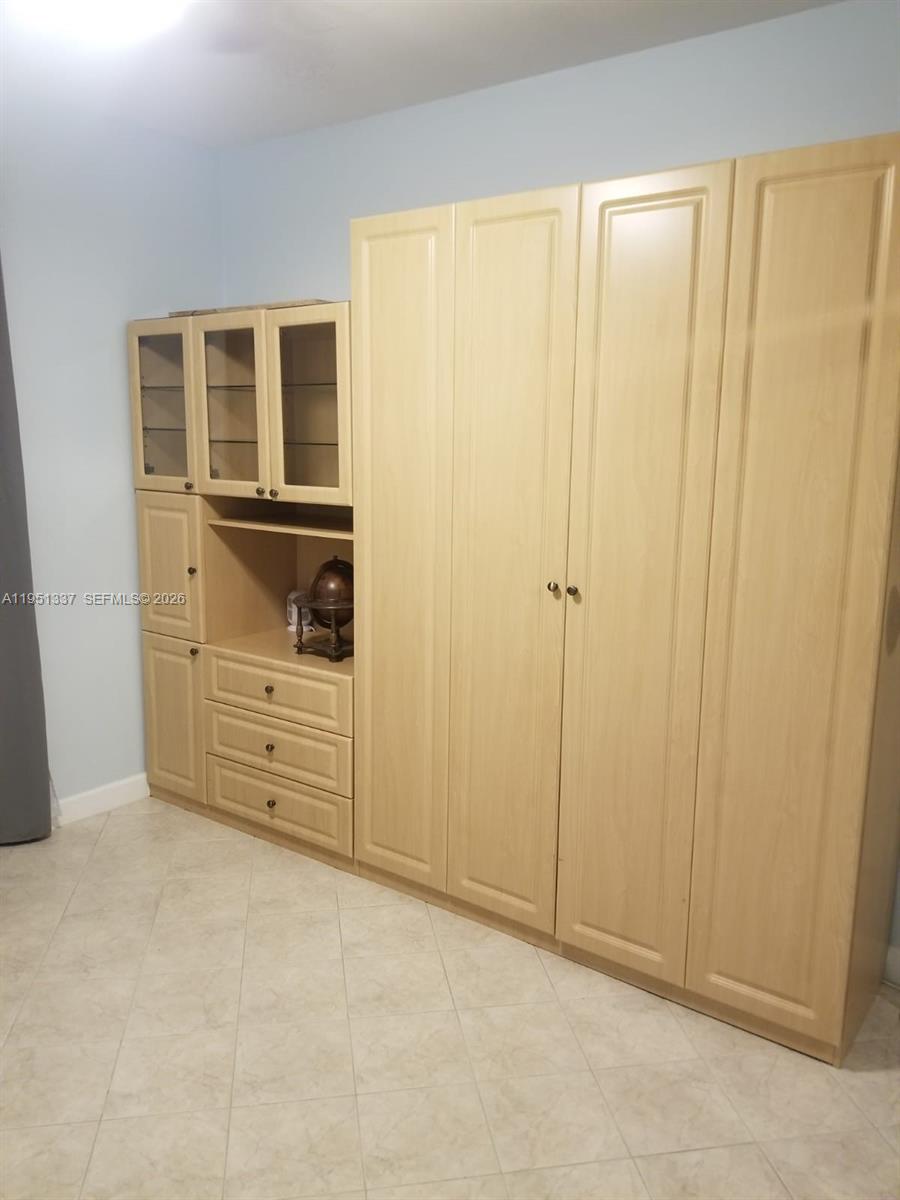 OLYMPUS CONDO PHASE - Residential