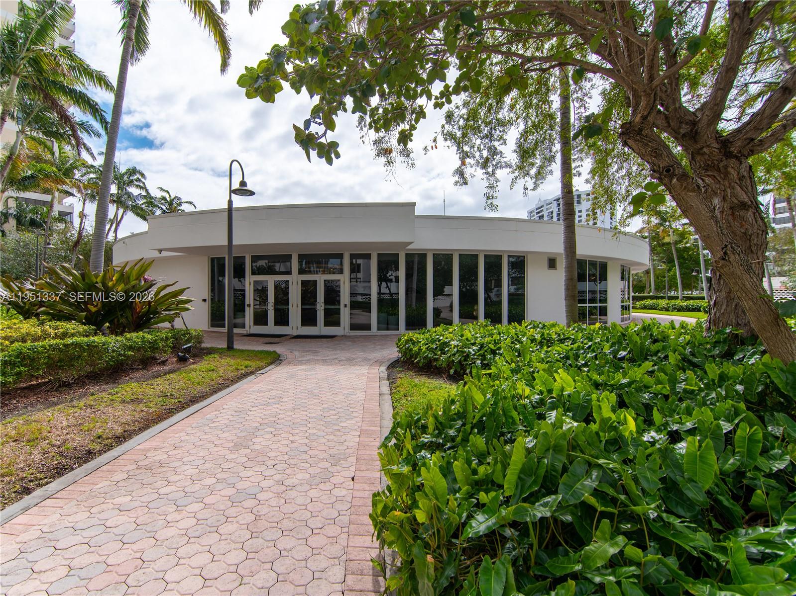 OLYMPUS CONDO PHASE - Residential