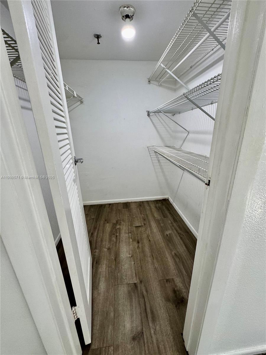 ROLLING HILLS GOLF AND TE - Residential Lease