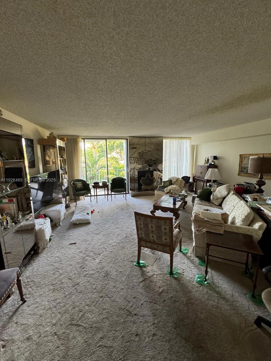 1222 Hillsboro Mile 15