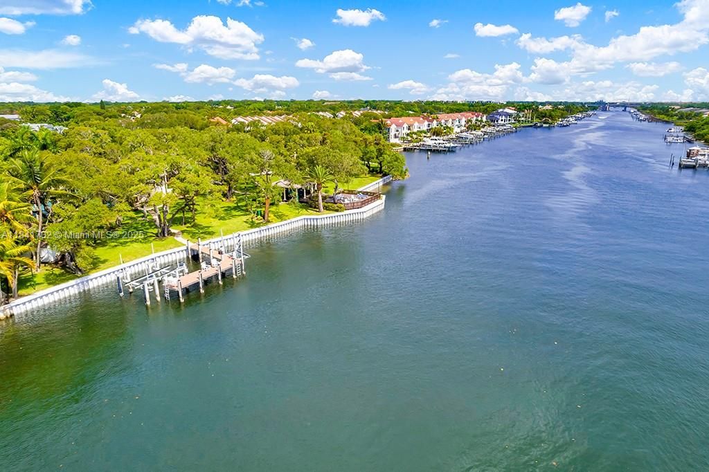 Photo of 13264 Flamingo Ter, Palm Beach Gardens, FL 33410 (MLS # A11841702)