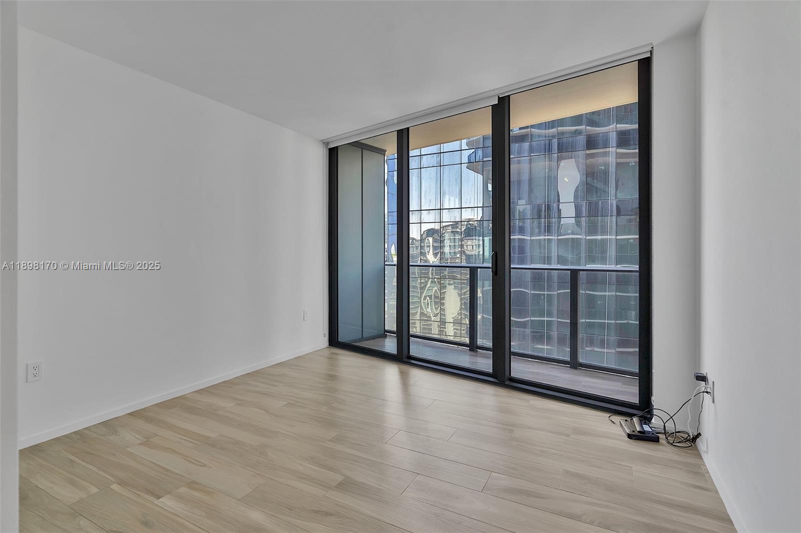 801 SMA RESIDENCES CONDO - Residential Lease