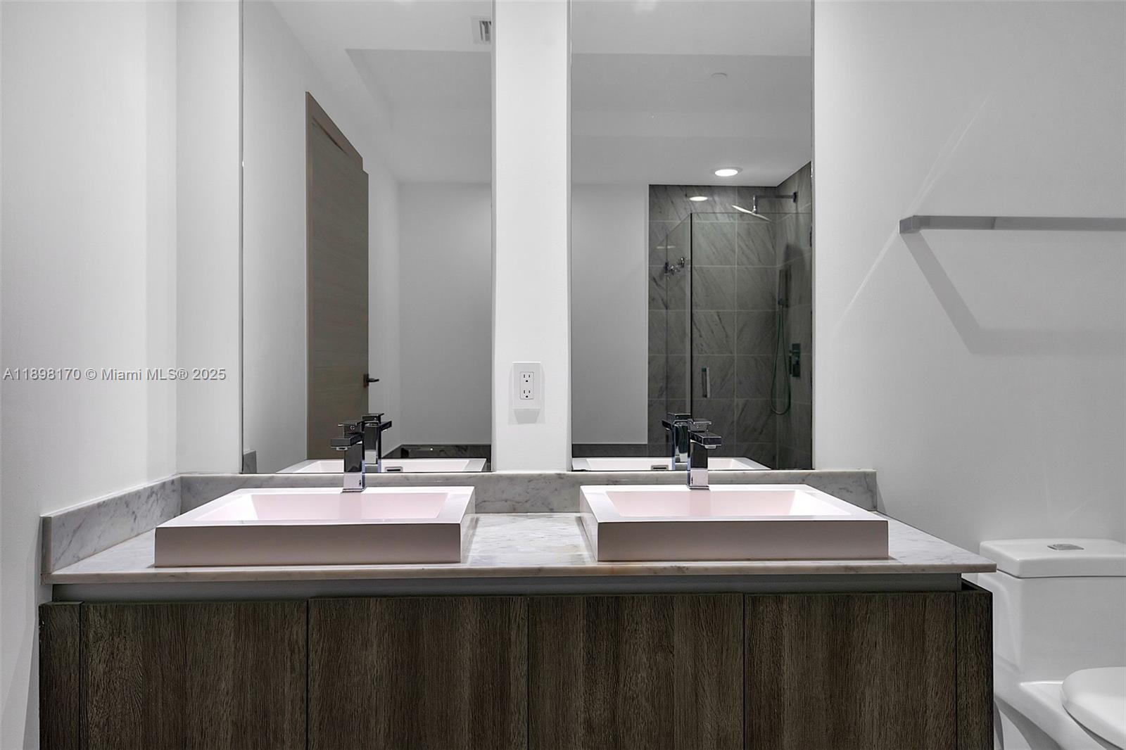 801 SMA RESIDENCES CONDO - Residential Lease