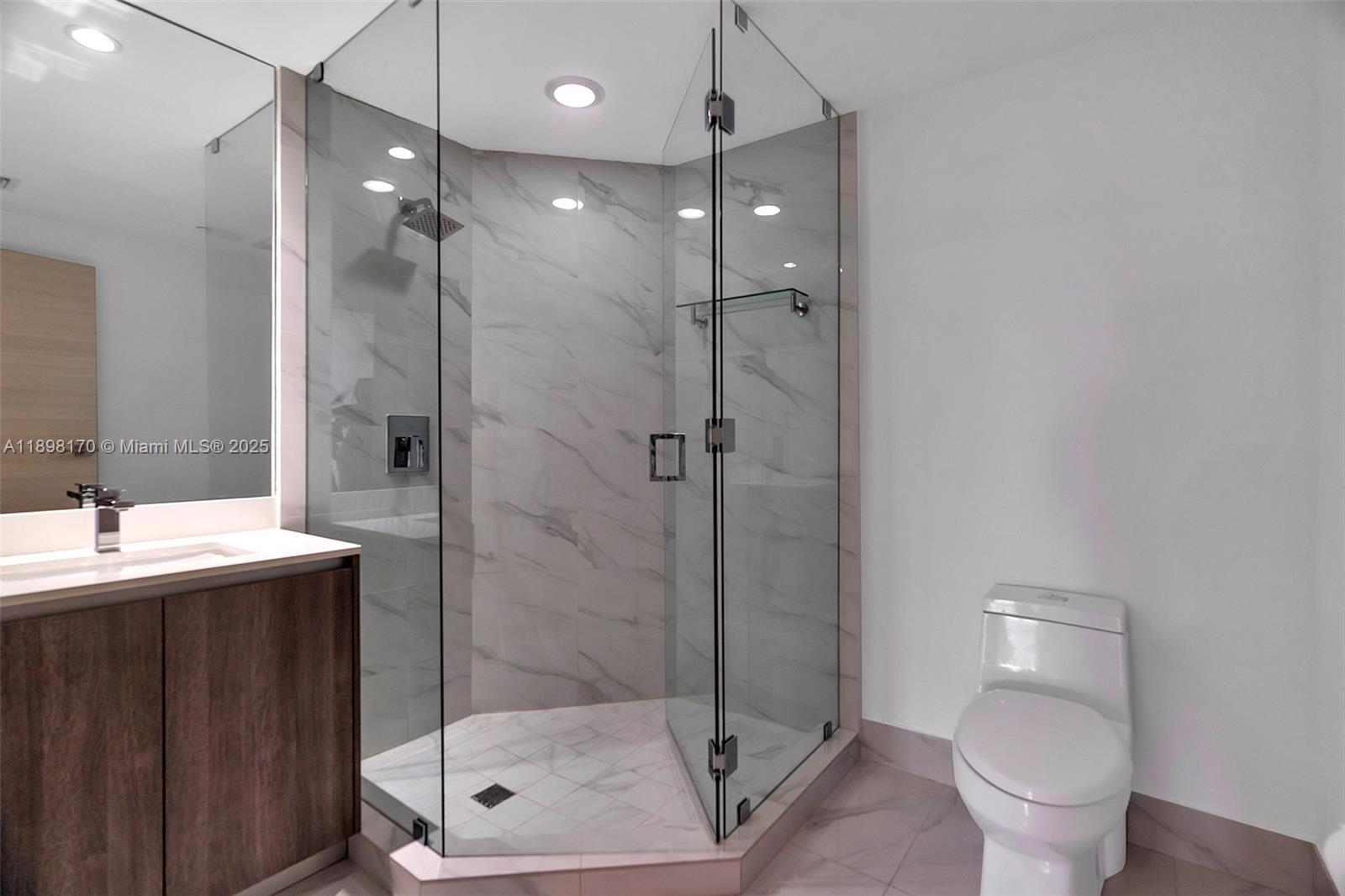 801 SMA RESIDENCES CONDO - Residential Lease