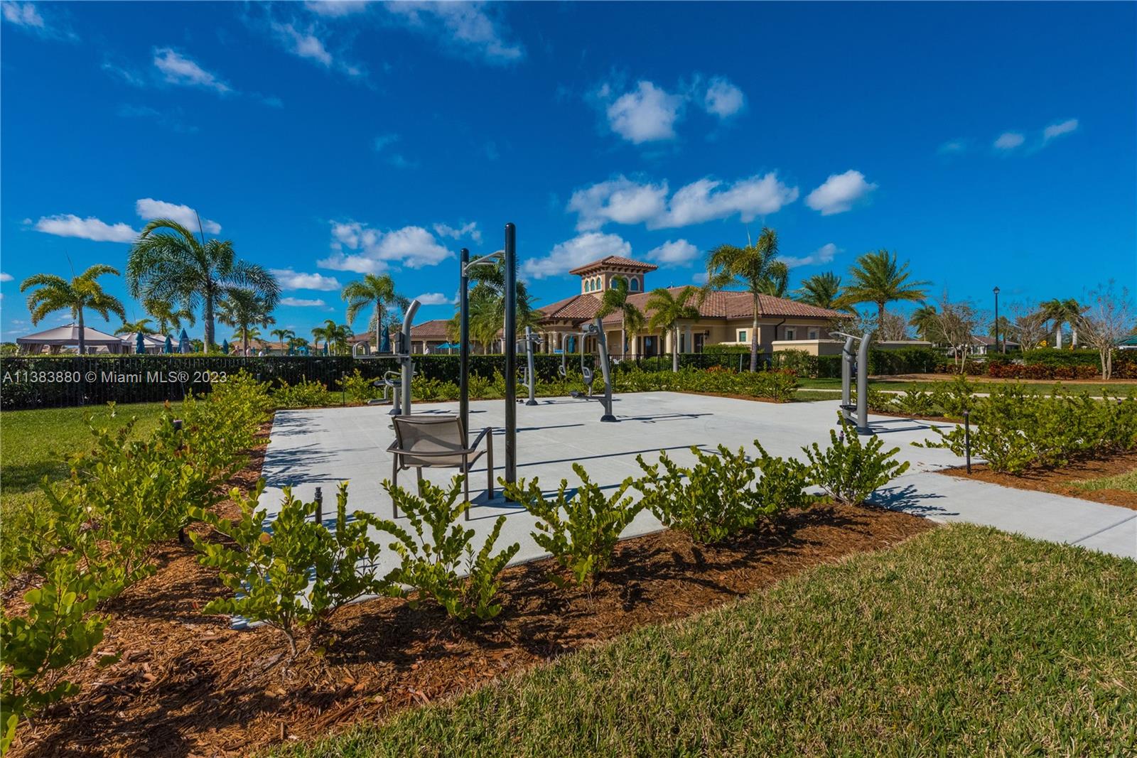 VERANDA GARDENS - Residential