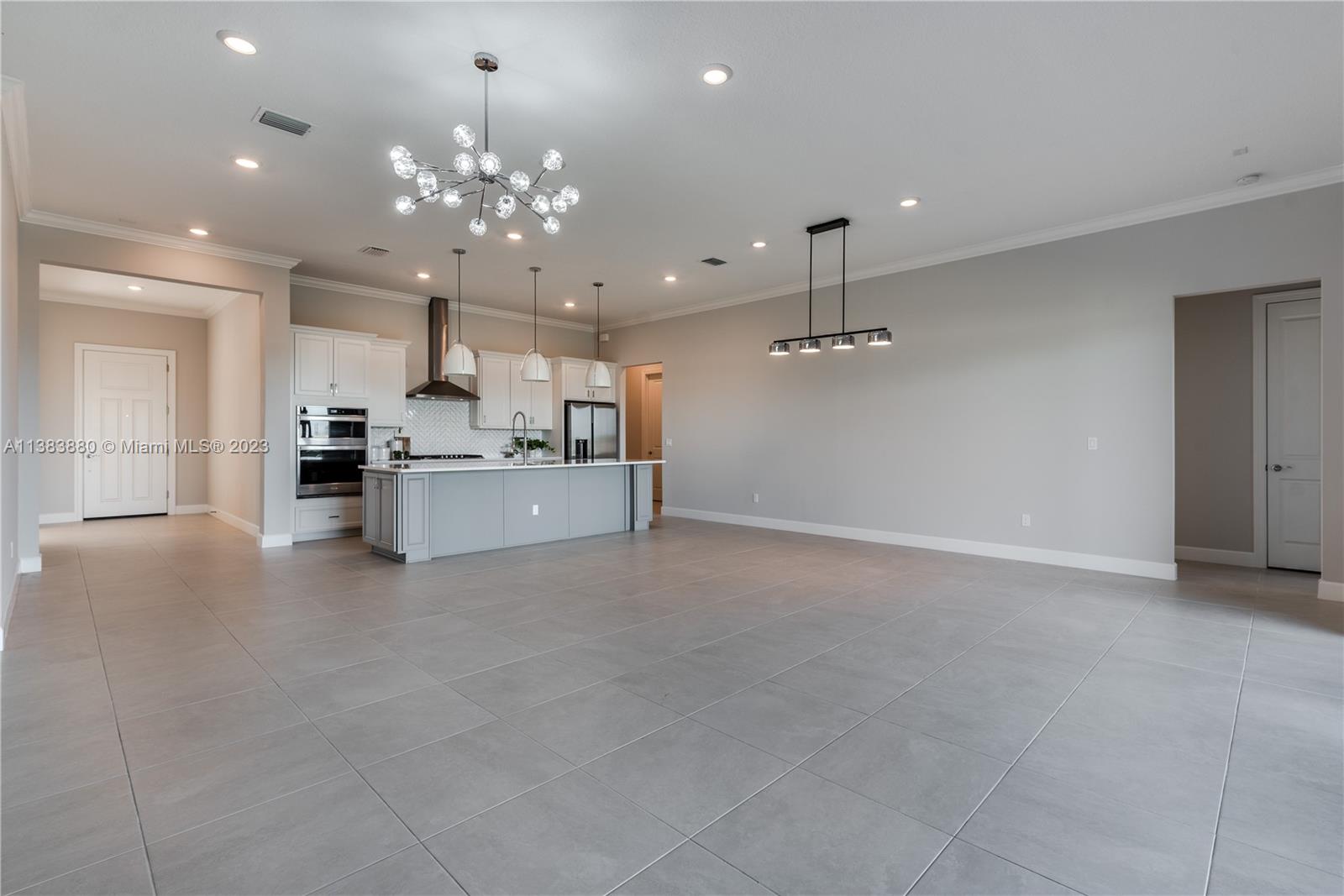 VERANDA GARDENS - Residential
