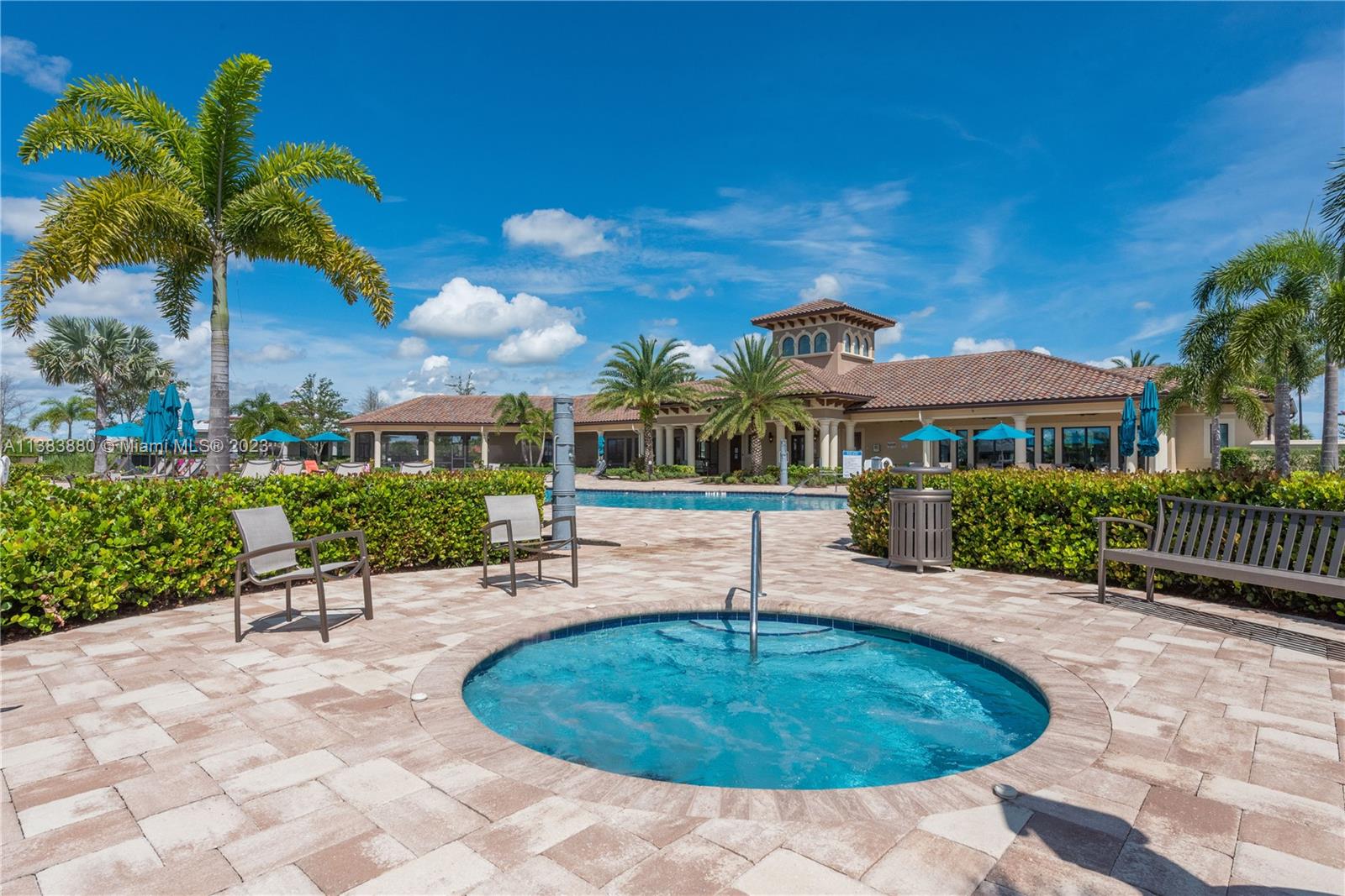 VERANDA GARDENS - Residential