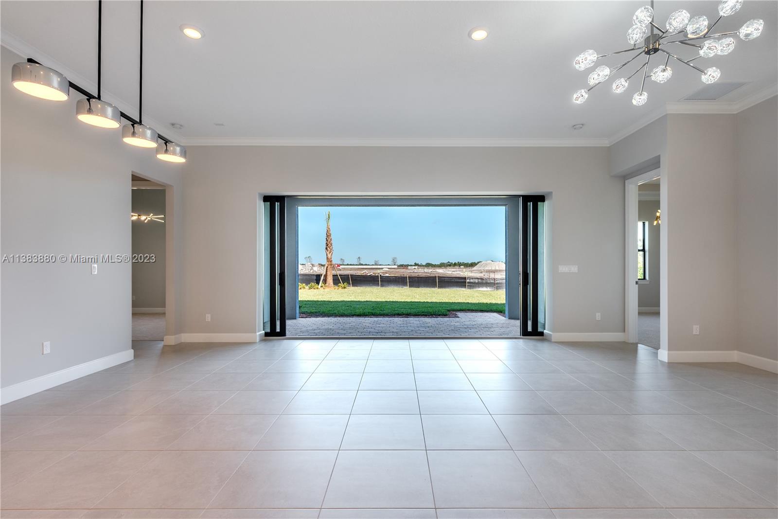 VERANDA GARDENS - Residential
