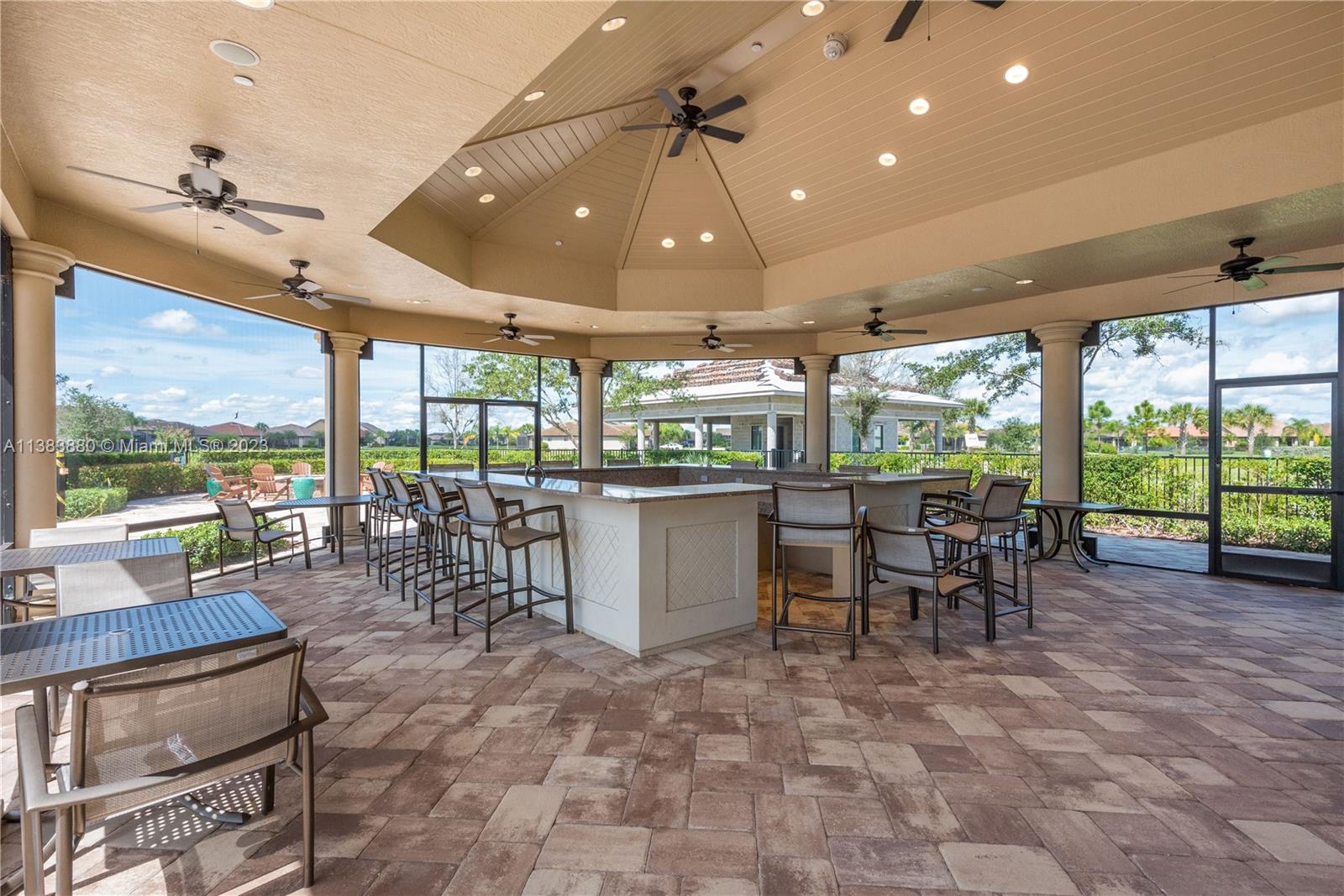 VERANDA GARDENS - Residential