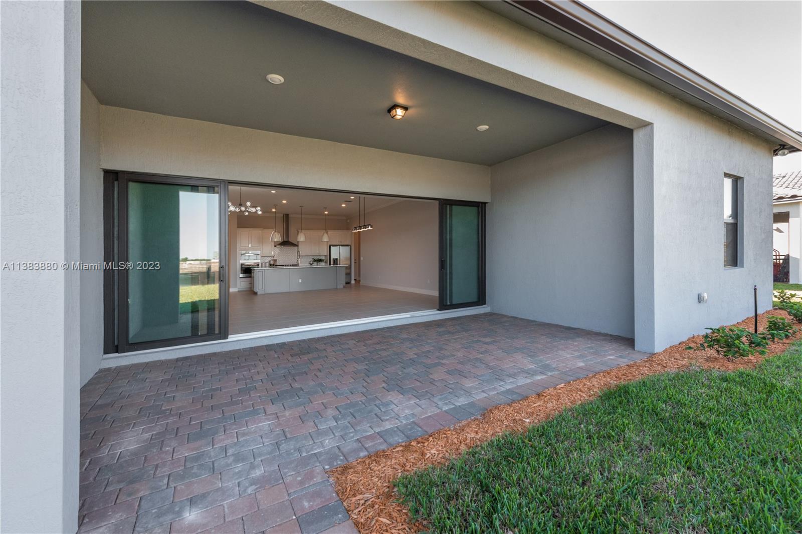 VERANDA GARDENS - Residential