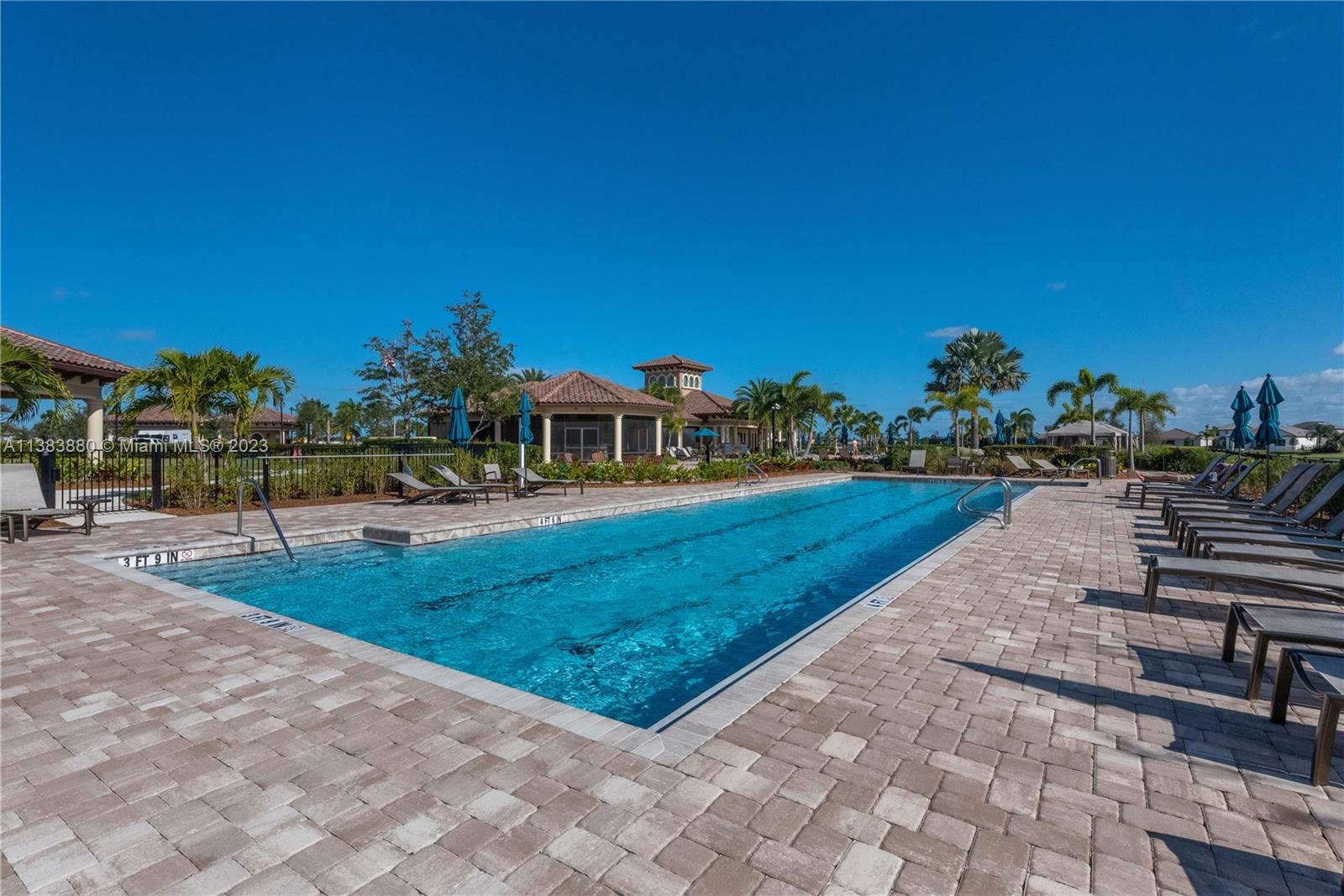 VERANDA GARDENS - Residential