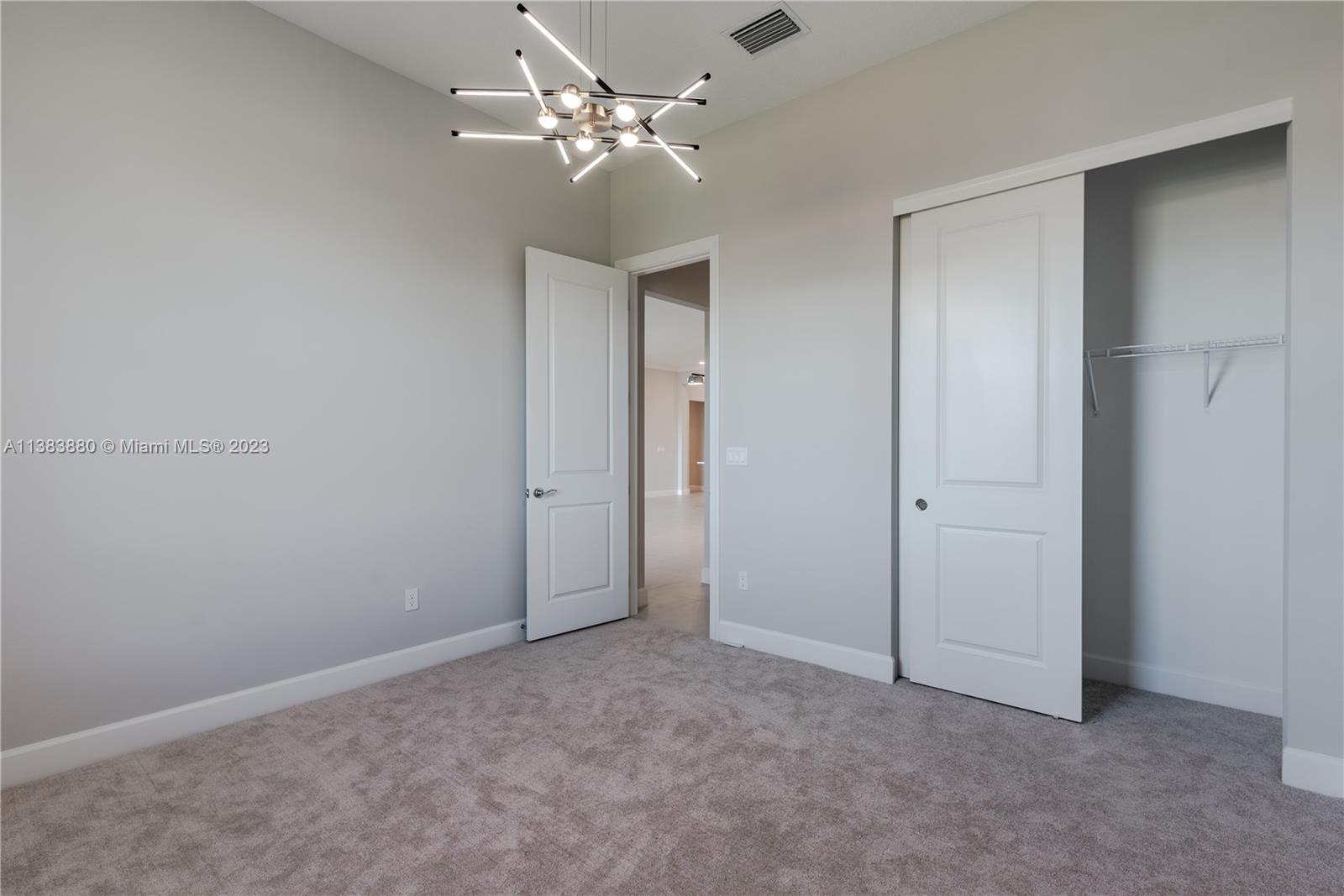 VERANDA GARDENS - Residential