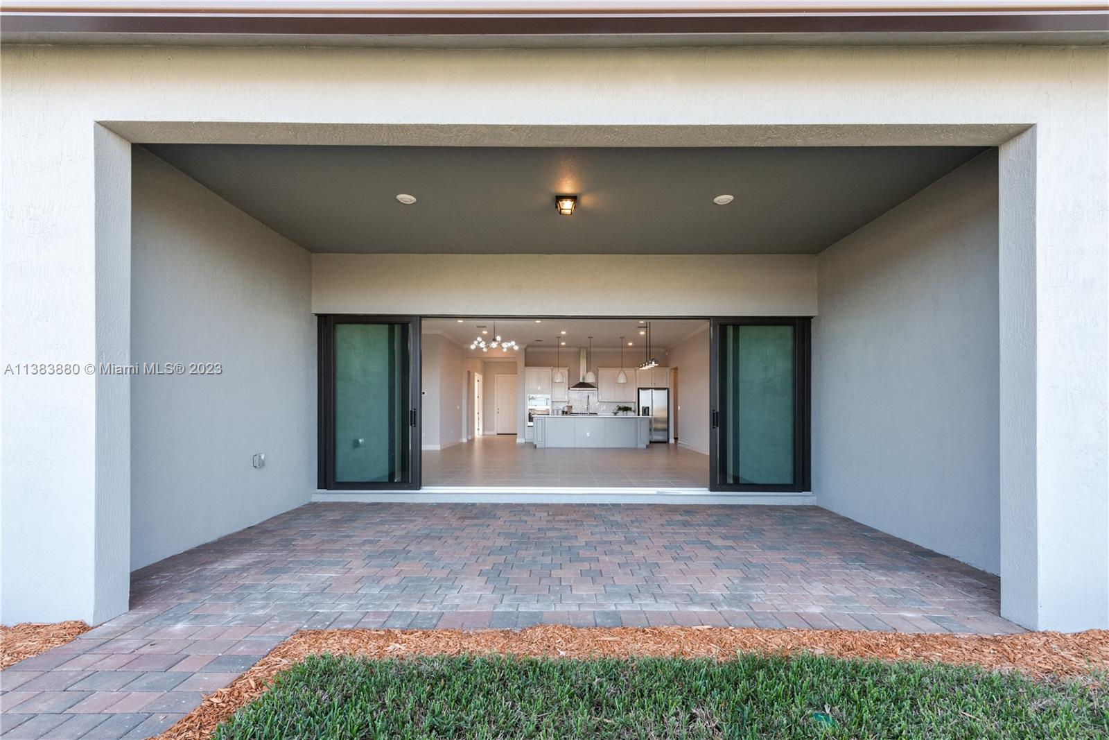 VERANDA GARDENS - Residential