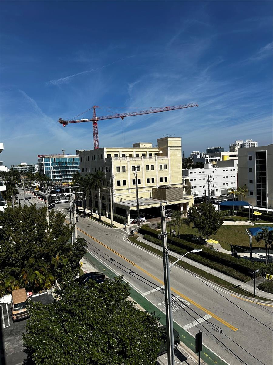 9500 W Bay Harbor Dr 6F