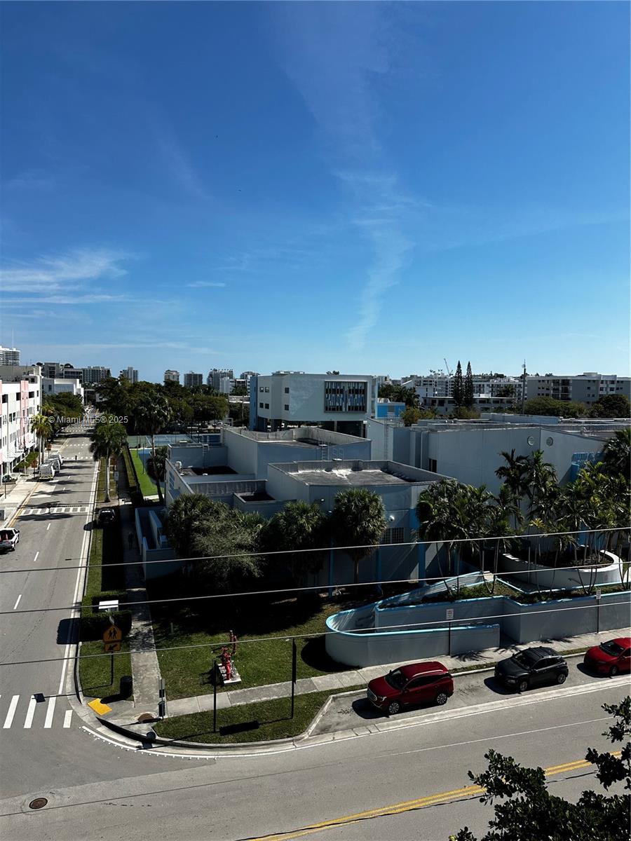 9500 W Bay Harbor Dr 6F