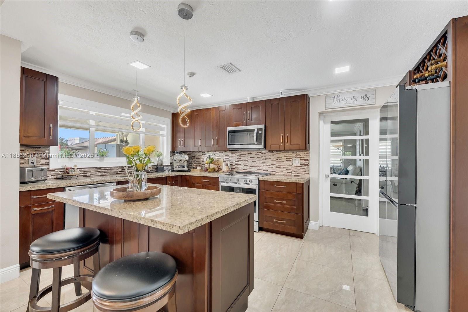 VANDERBILT PARK AMD PL - Residential