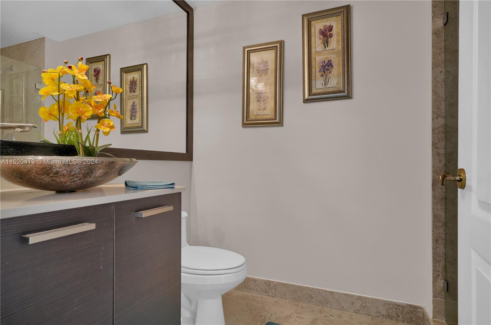 BLUE DIAMOND CONDO - Residential