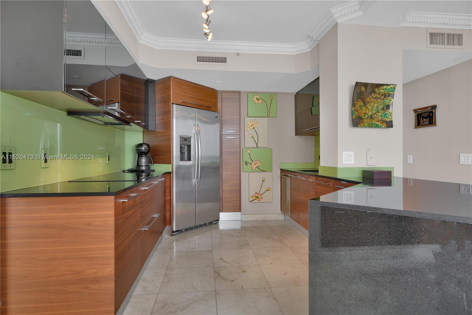 BLUE DIAMOND CONDO - Residential