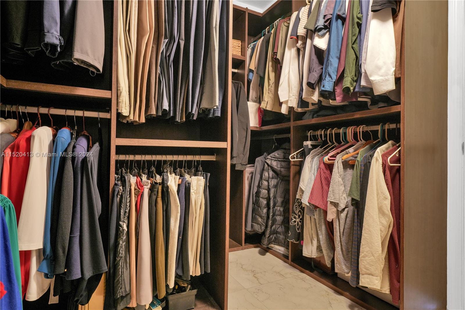 BLUE DIAMOND CONDO - Residential