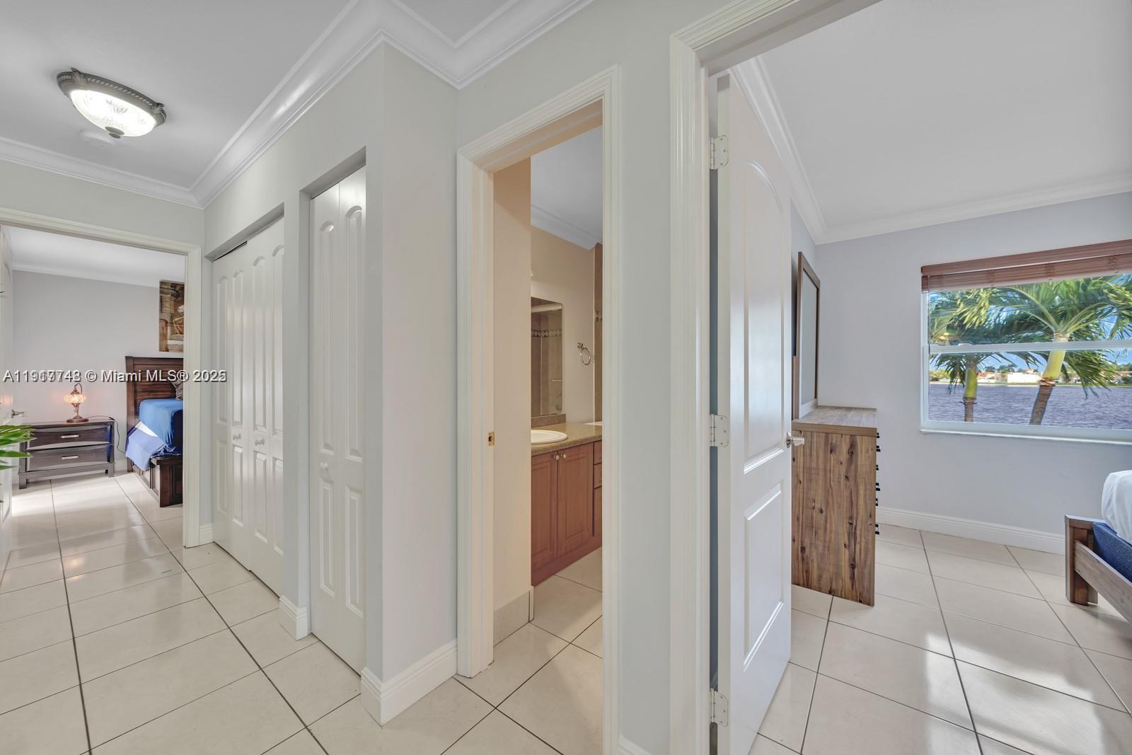 LAKE POINTE - Residential