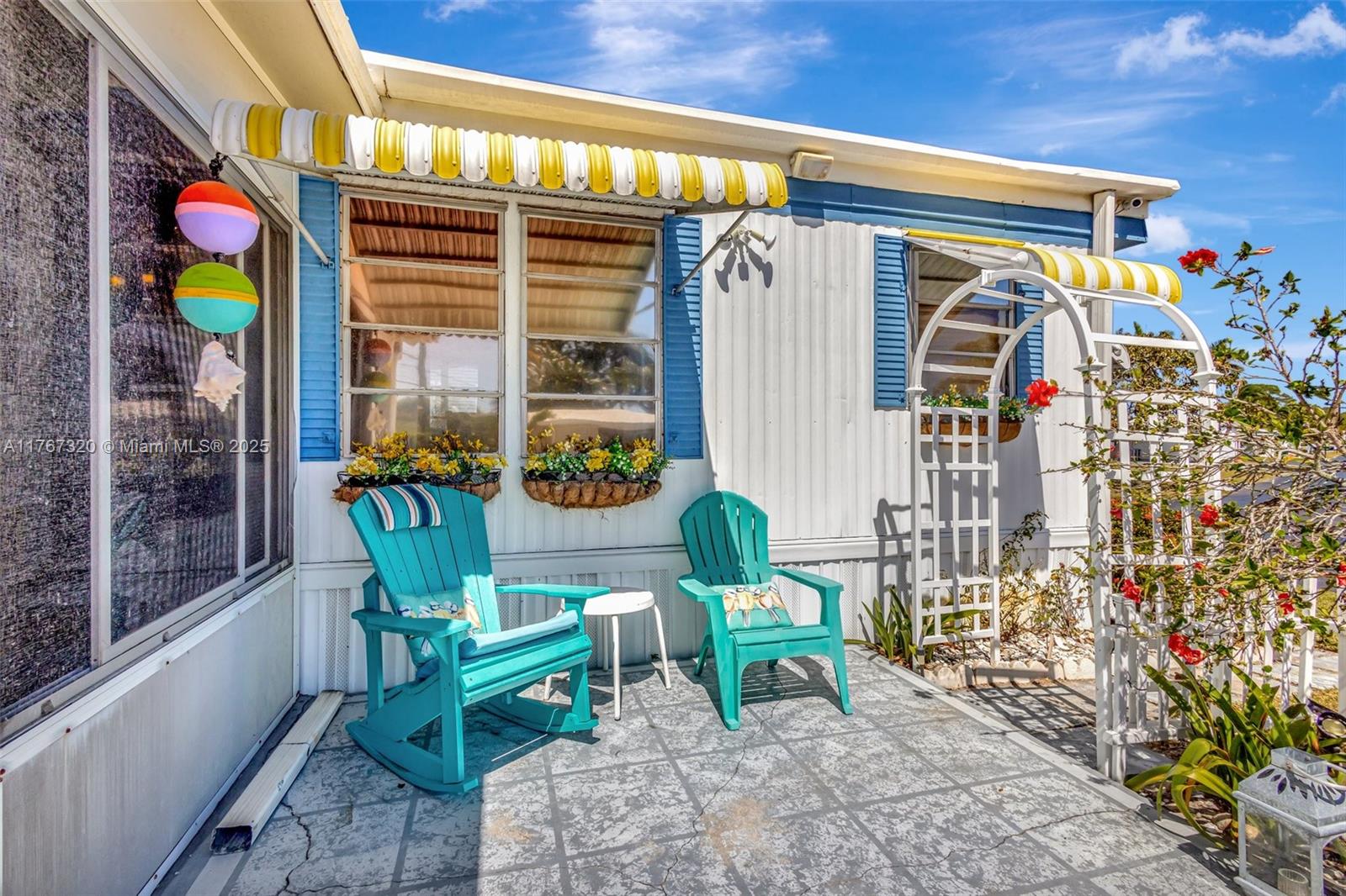 JAMAICA BAY MOBILE HOME C - Residential