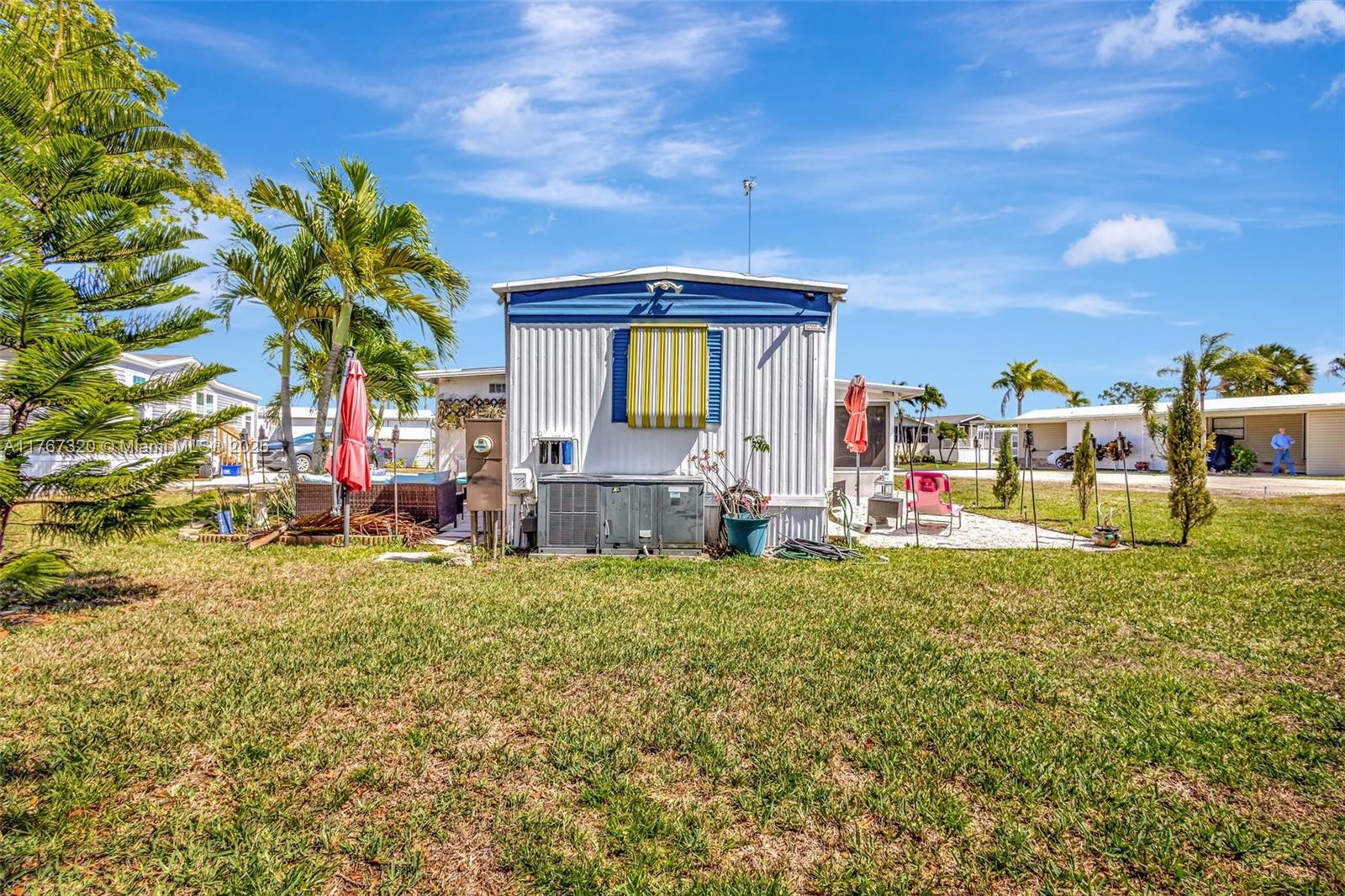 JAMAICA BAY MOBILE HOME C - Residential