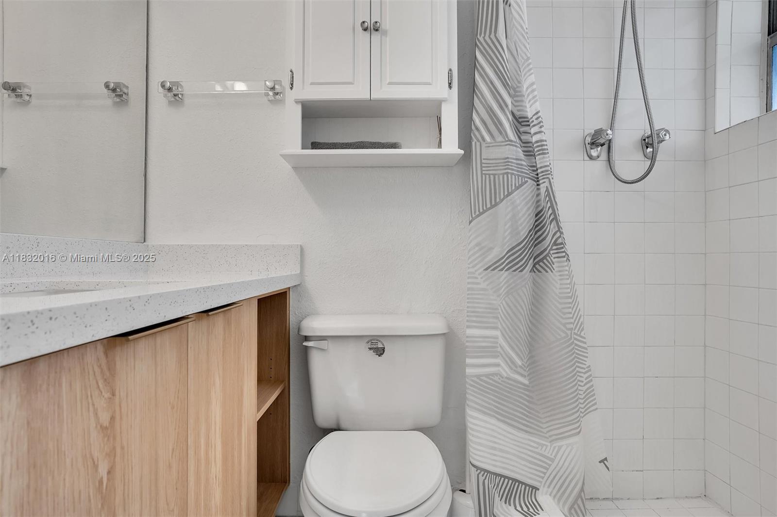 VILLAS OF PINECREST CONDO - Residential